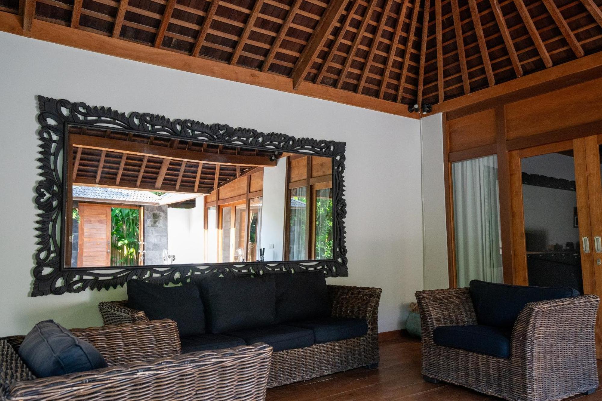 The Gardens Seminyak Hotel Exterior photo