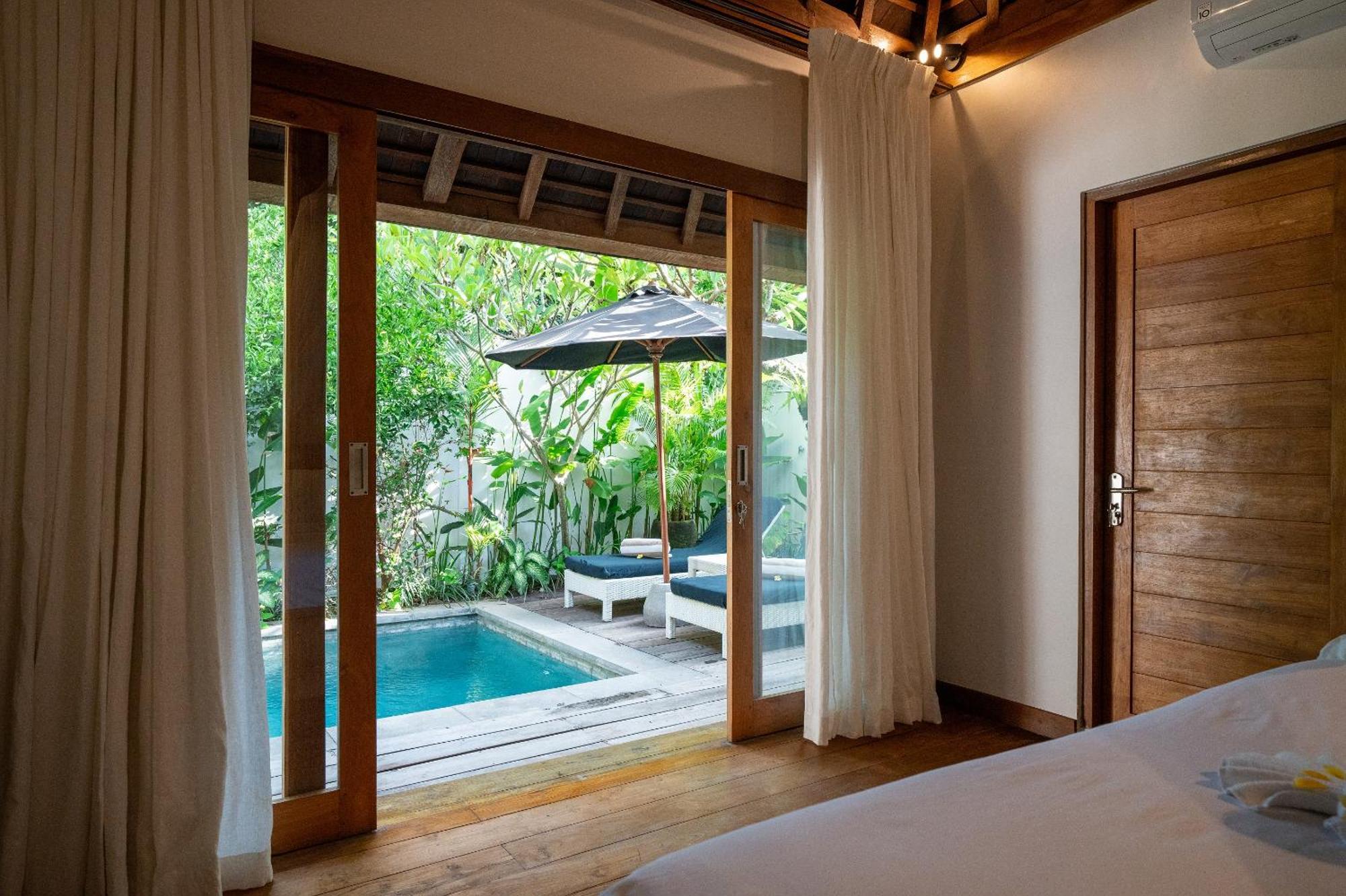 The Gardens Seminyak Hotel Exterior photo